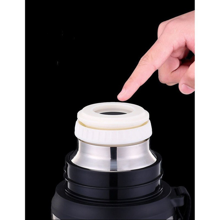 فلاسک کوهنوردی یک لیتری گود وکیوم good vacuum لیوان دار 1000لیتری