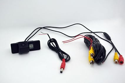 دوربین دنده عقب Auto Wayfeng HD CCD مناسب انواع خودرو پژو و نیسان