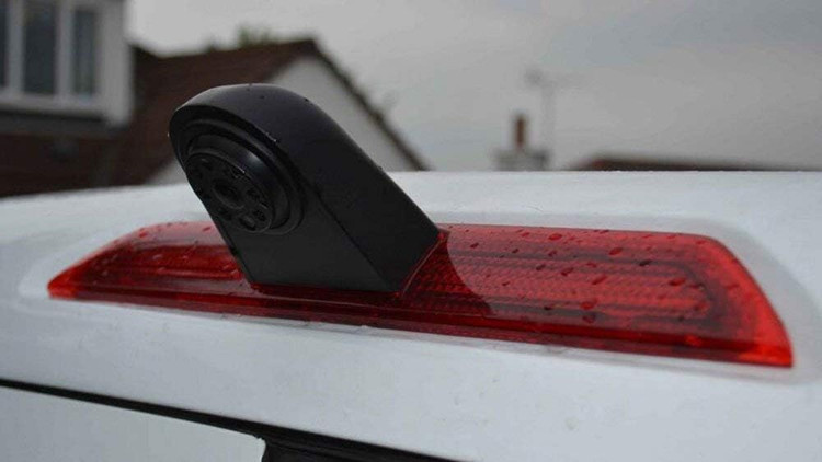 دوربین دنده عقب مناسب برای کامیون و ون Third Brake Light اورجینال