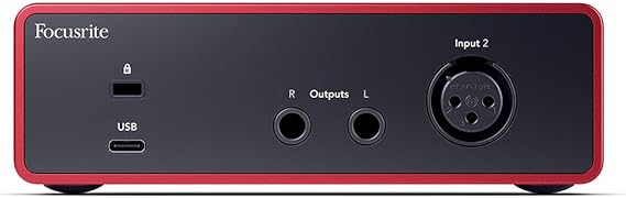 کارت صدا حرفه ای Focusrite Scarlett Solo Studio نسل 4 به همراه میکروفون