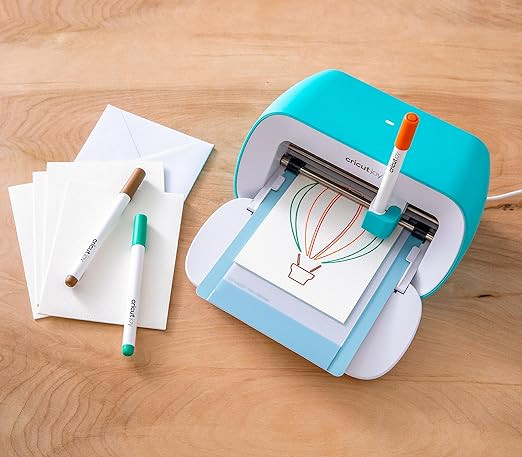 پک کامل طراحی شامل دستگاه Cricut Joy مات برش، قلمها و کارتهای پرنسسی