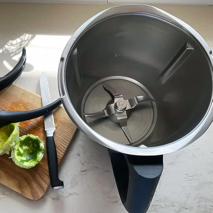 مخلوطکن با تیغه استیل ضدزنگ Thermomix TM6